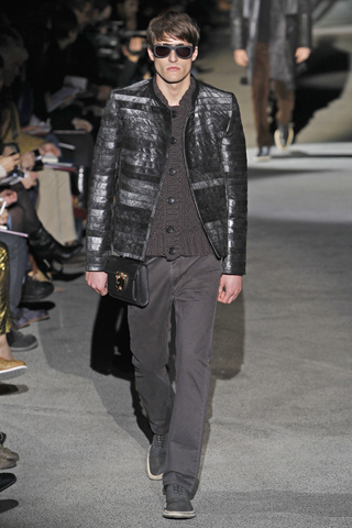 Louis Vuitton / - 2011-2012